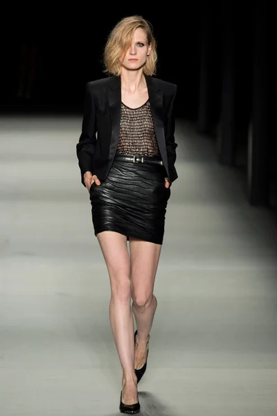 Look 8